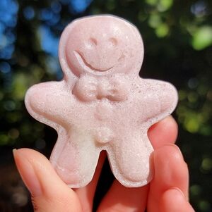 NEW 2.27" x 2" PINK OPAL GINGERBREAD MAN
